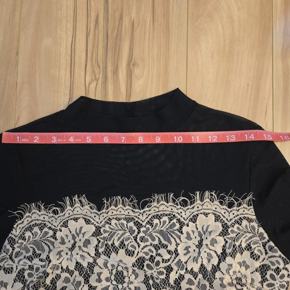 Black Mesh Mockneck Lace Bodysuit Size Large - Picture 7 of 9